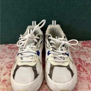 Puma White and Blue Athletic Shoes